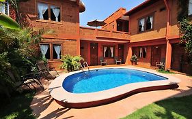 Hotel Casa San Pancho  3*